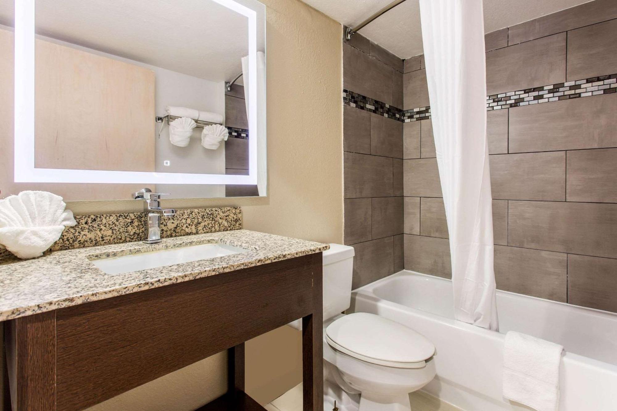 Quality Inn & Suites Myrtle Beach Near Outlets Socastee Esterno foto